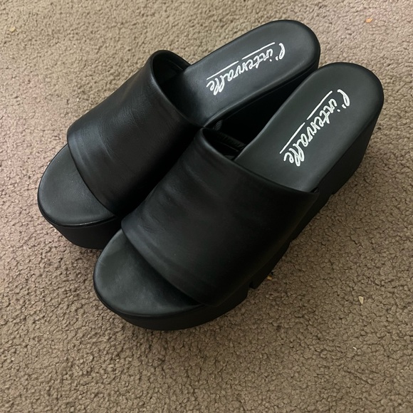 L’Intervalle Platform Leather Sliders in Black Size 38 - Picture 2 of 3